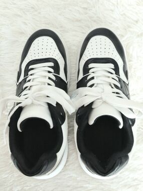 Madden Girl Oley Platform Court Sneaker Size 8M